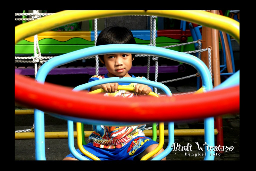 Kid & Playground