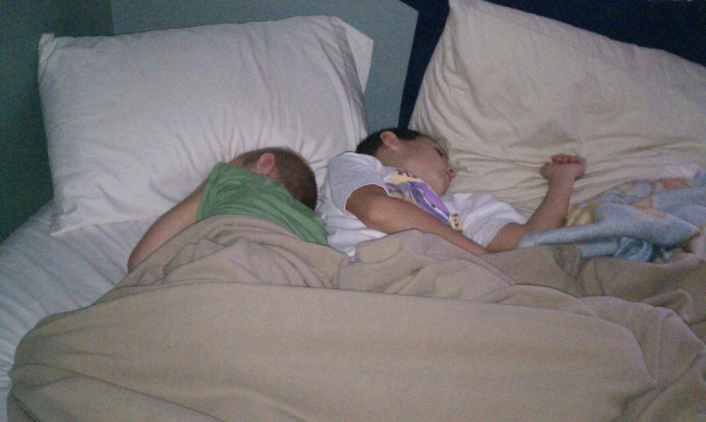 صور اطفال Kids sleeping